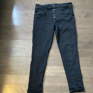 American Eagle high rise black skinny jeans